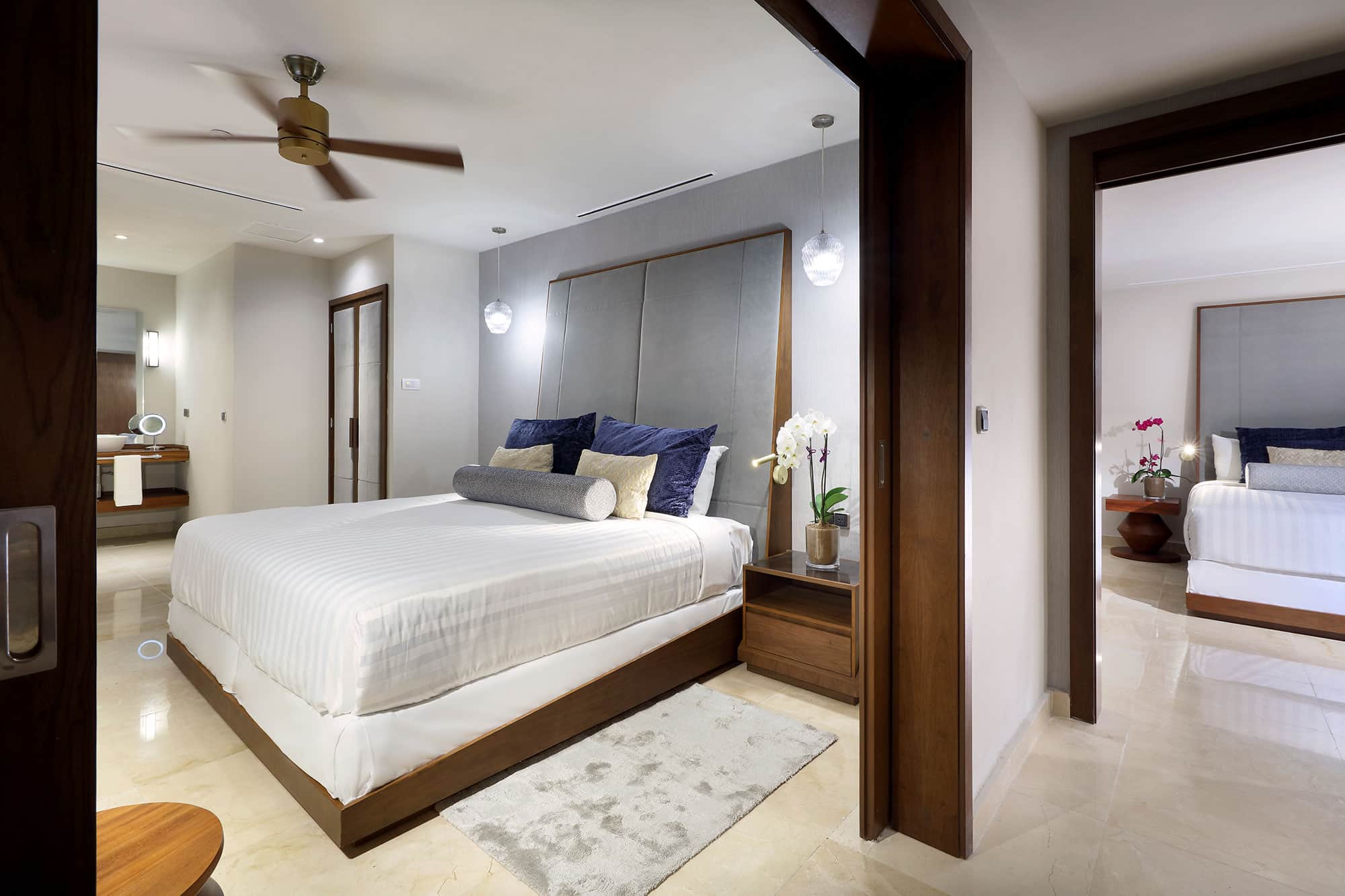 grand-palladium-vallarta-resort-spa-signature-suite-panoramic-ocean-view-1