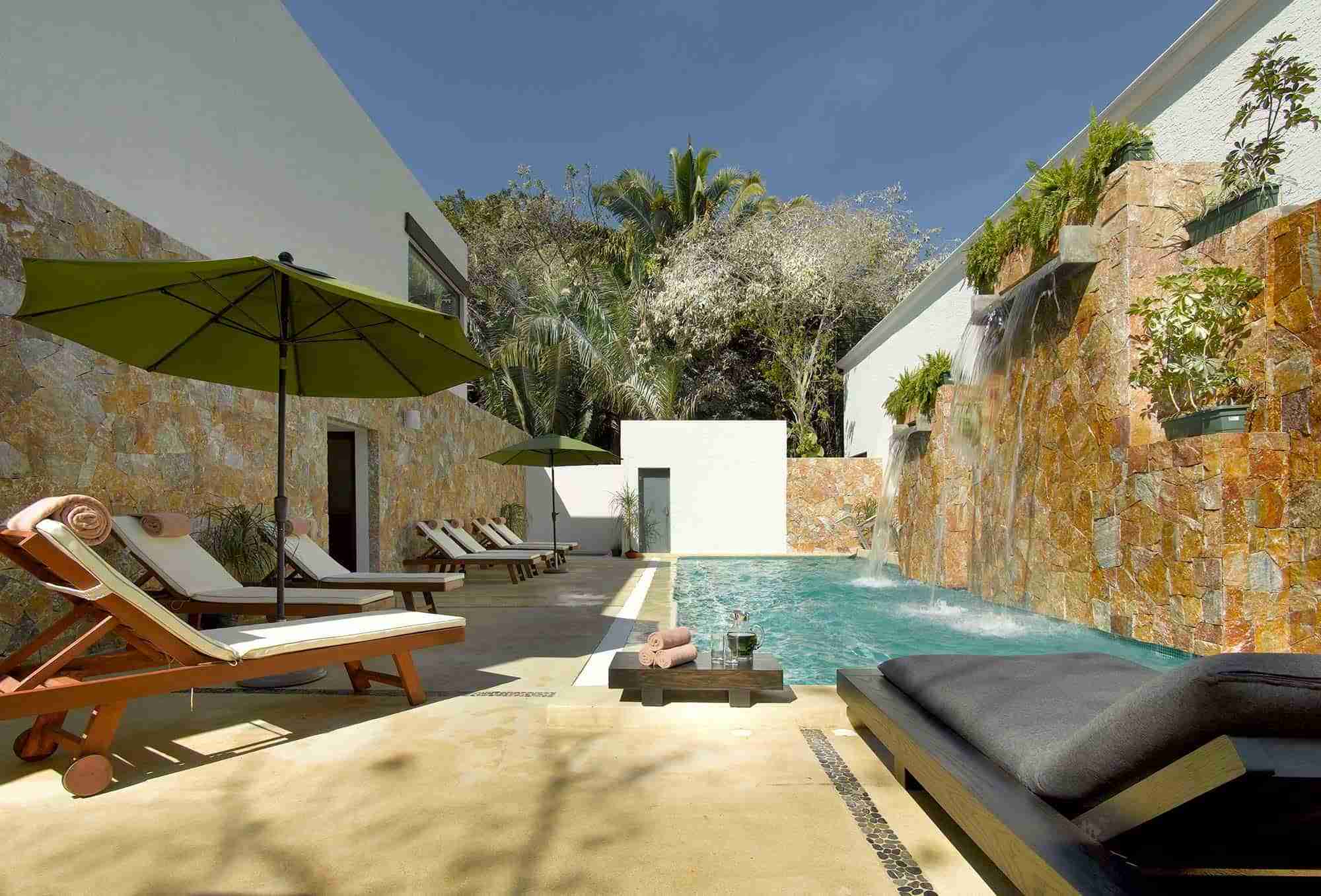 grand-palladium-vallarta-resort-spa-piscina-2