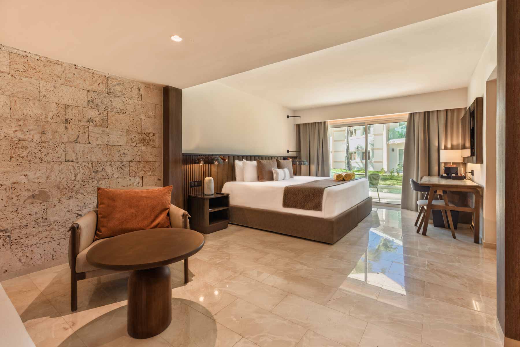 family selection superior junior suite private pool