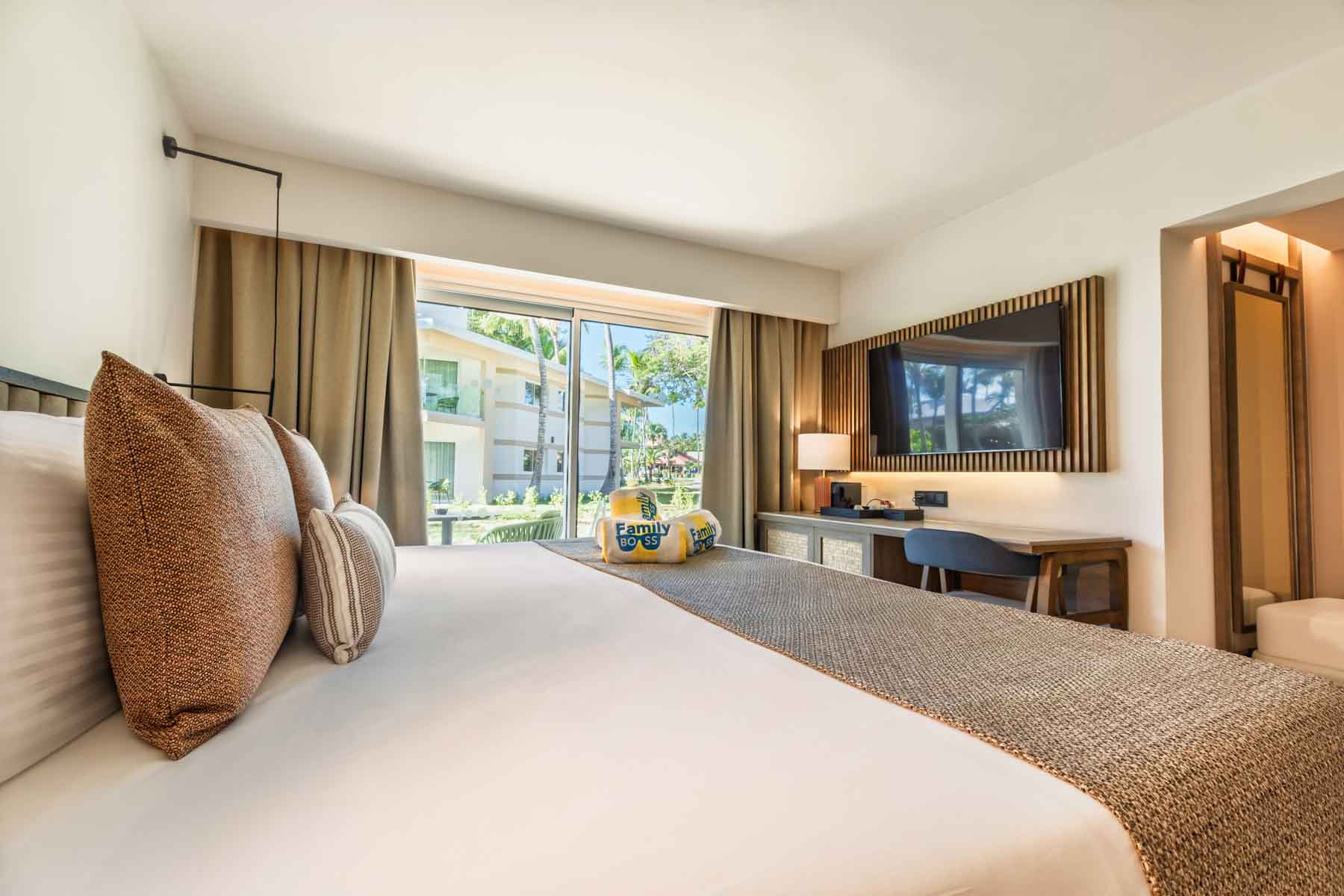 family selection superior junior suite private pool