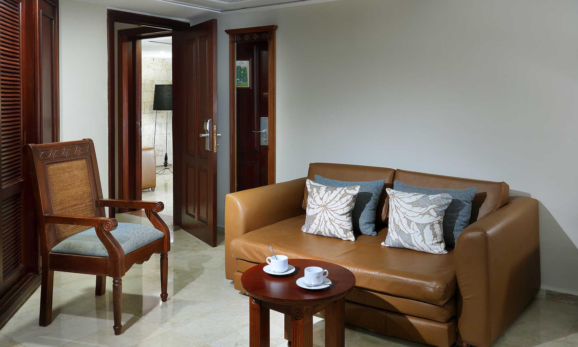 GP-BAVARO-SUITES-CONNECTING SUITE-1261-1262_MG_3077v2