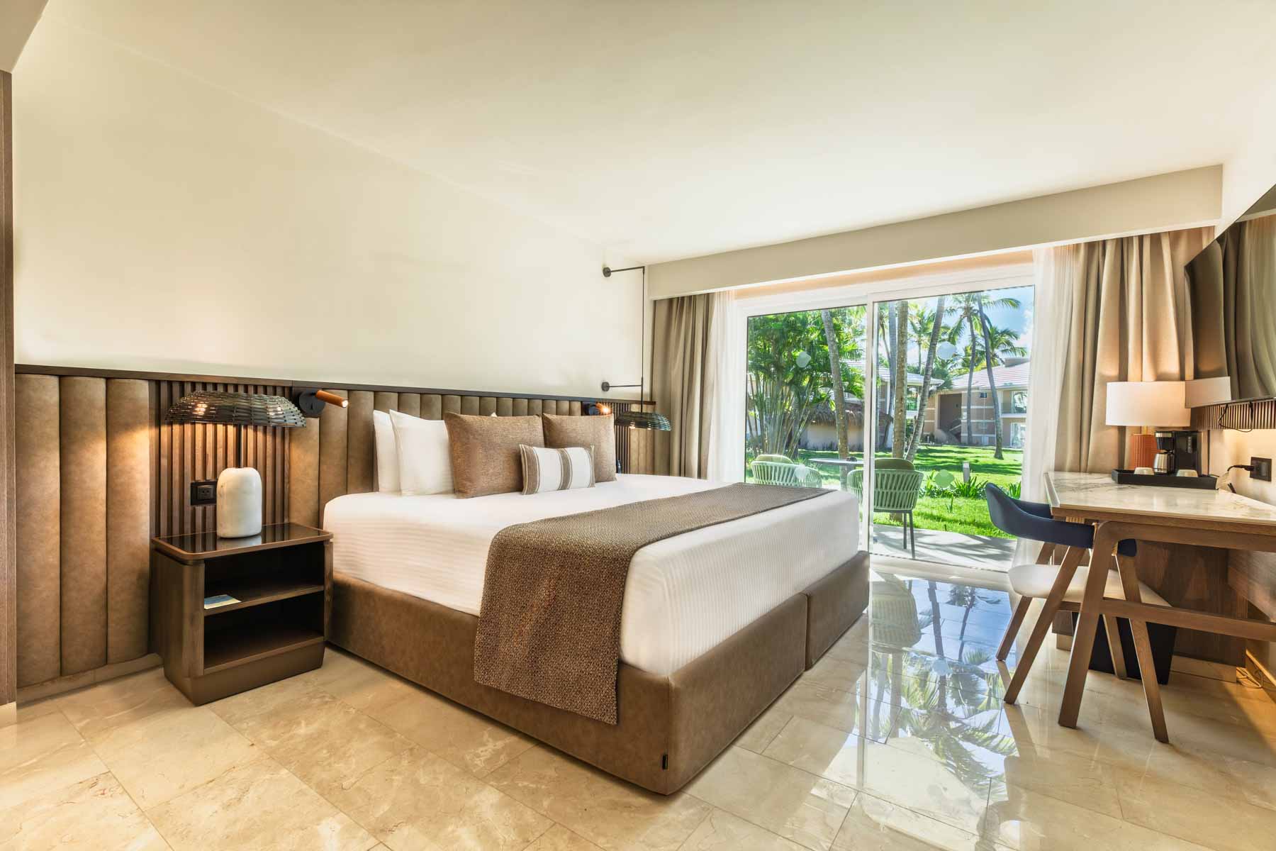 romance suite garden view