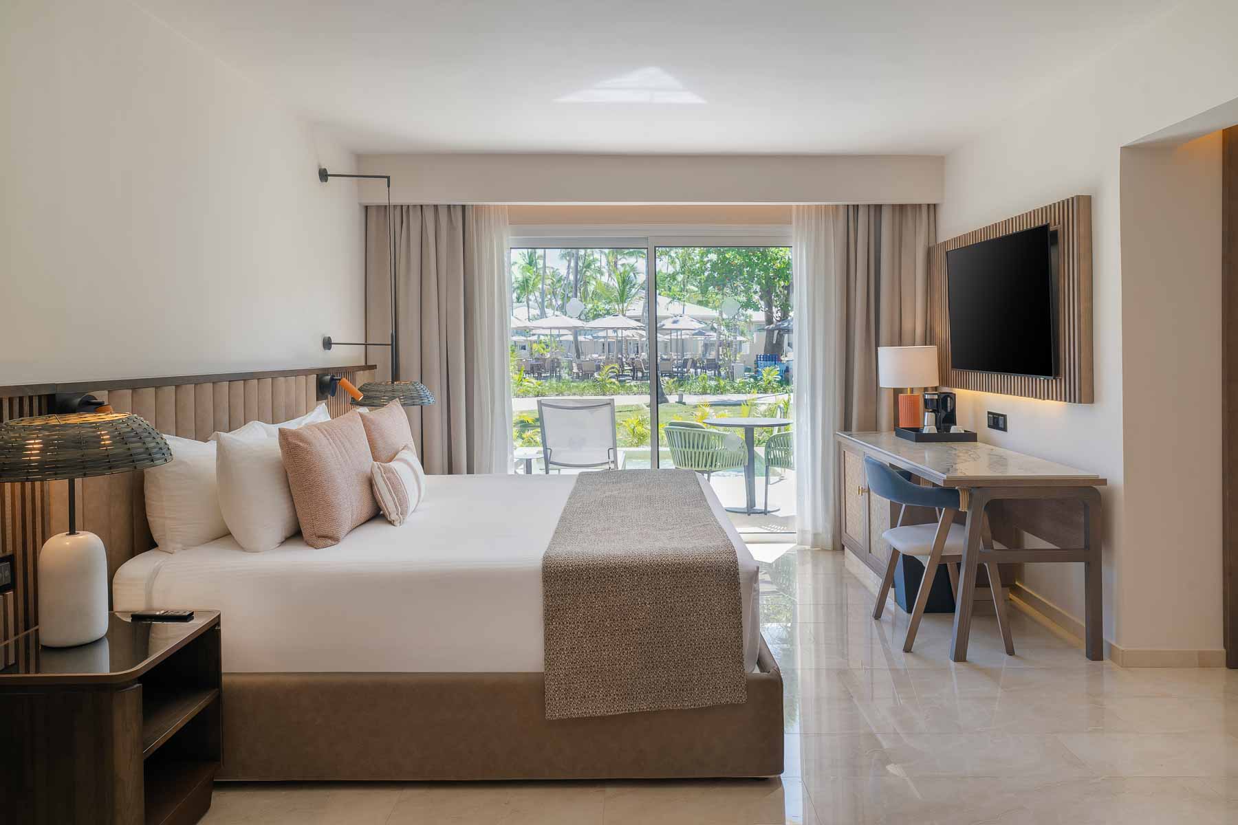 romance-private-pool