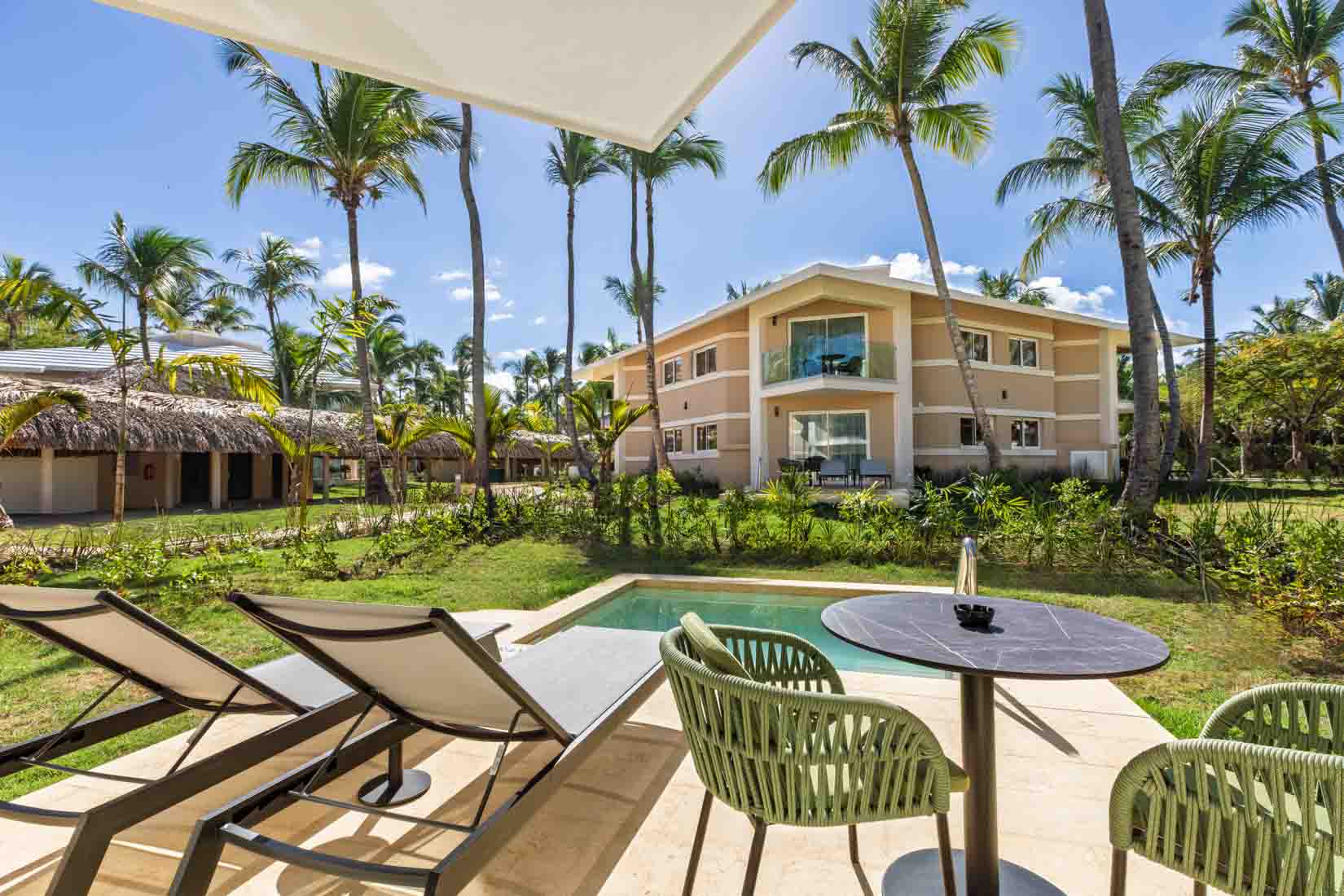 superior junior suite private pool