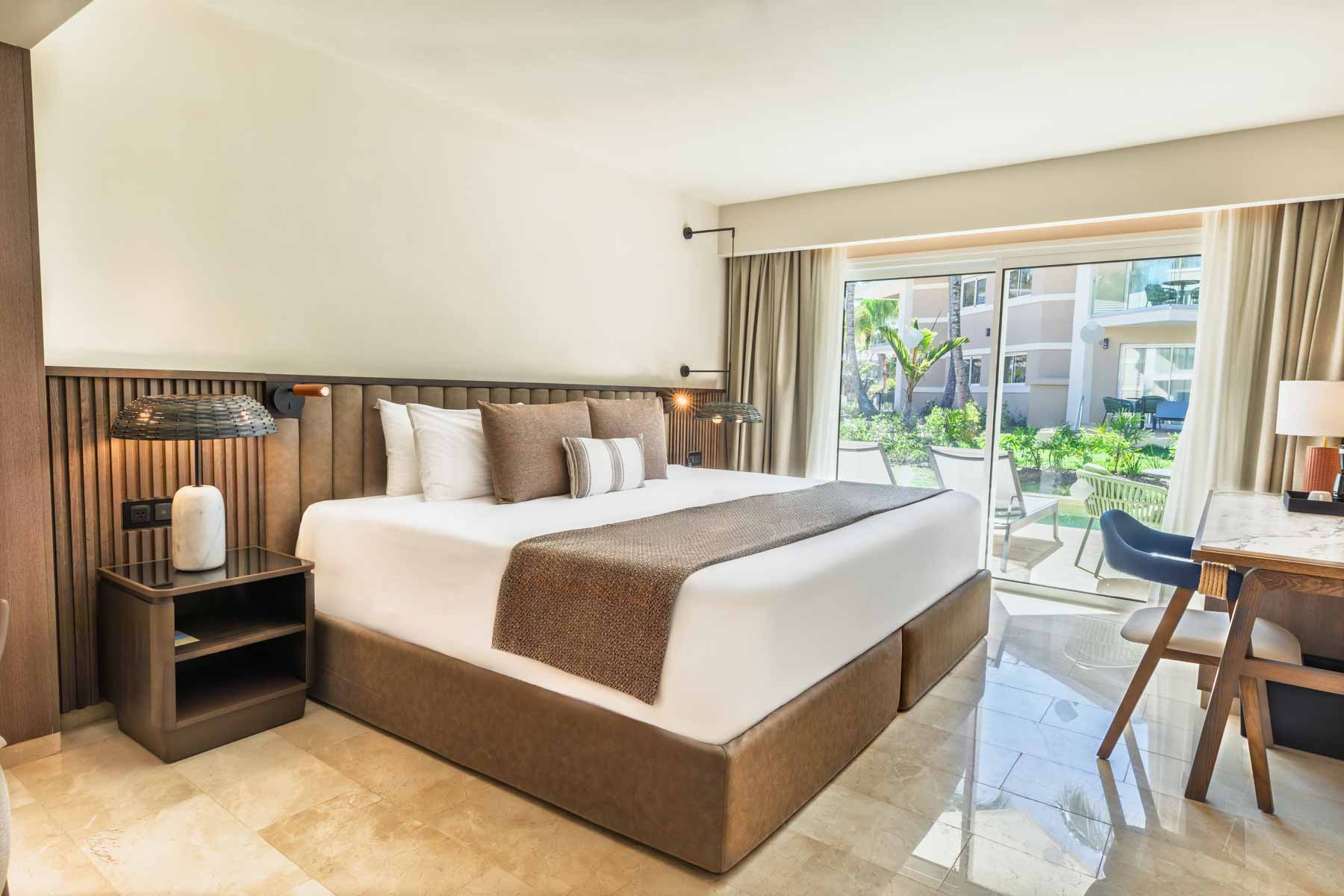 superior junior suite private pool