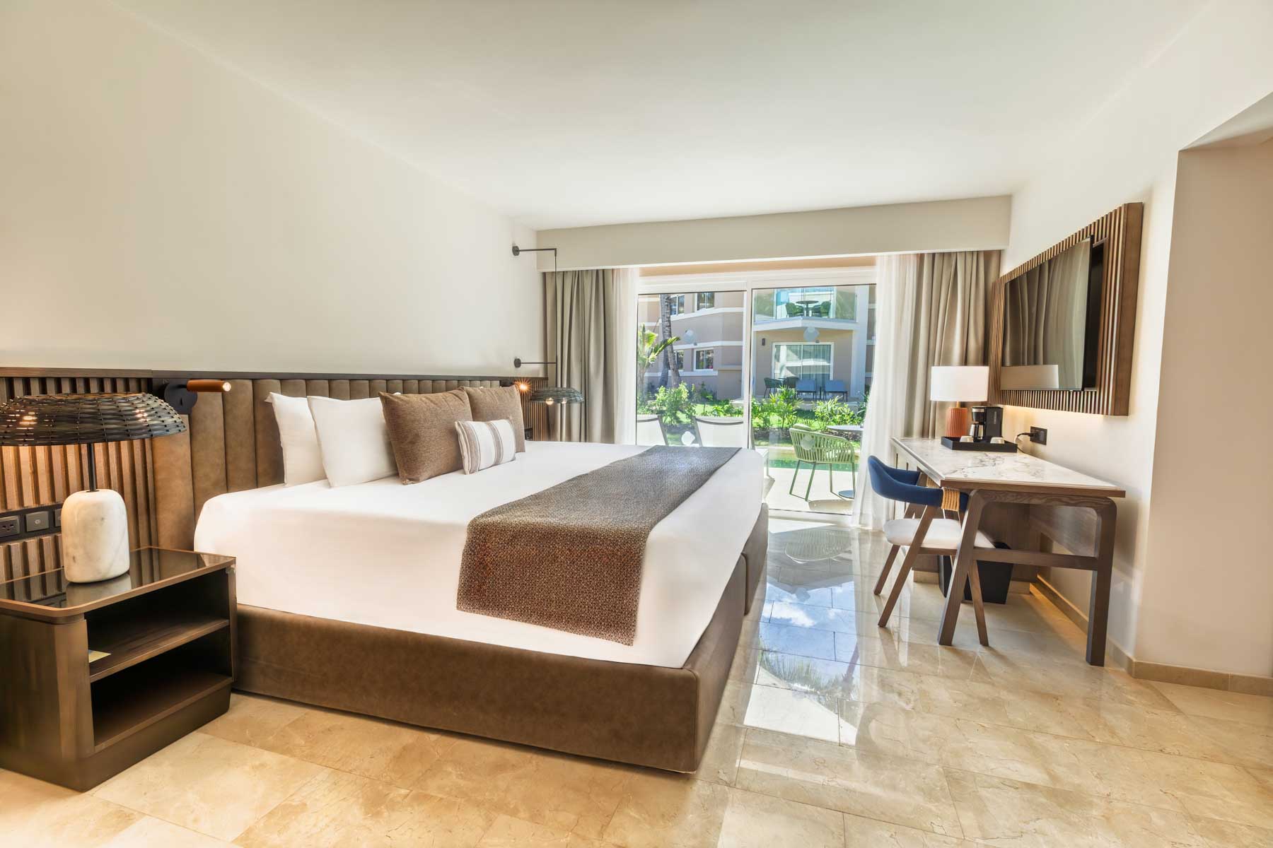 superior junior suite private pool