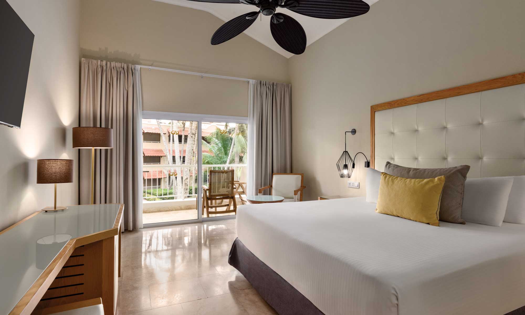 grand palladium palace resort deluxe