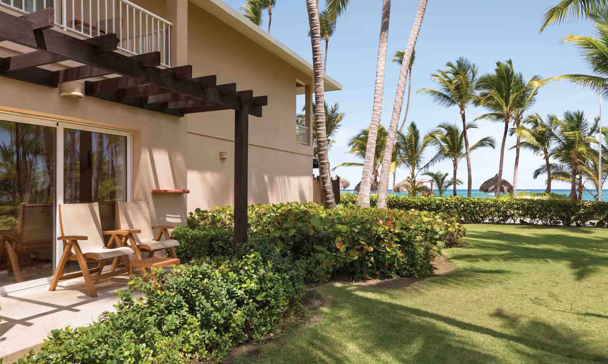 grand palladium palace resort junior suite beachside