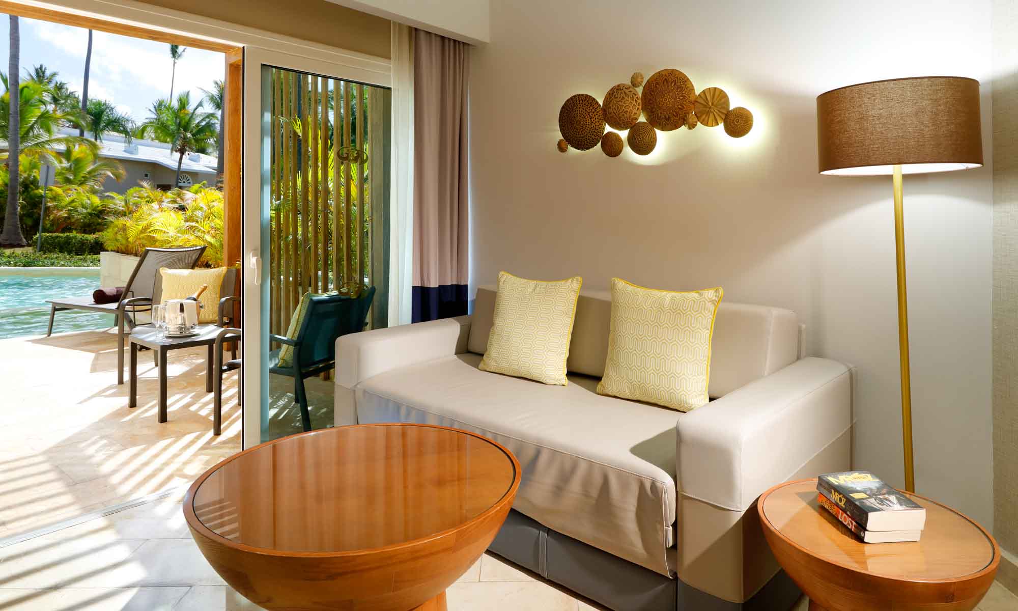grand palladium palace resort junior suite swim up