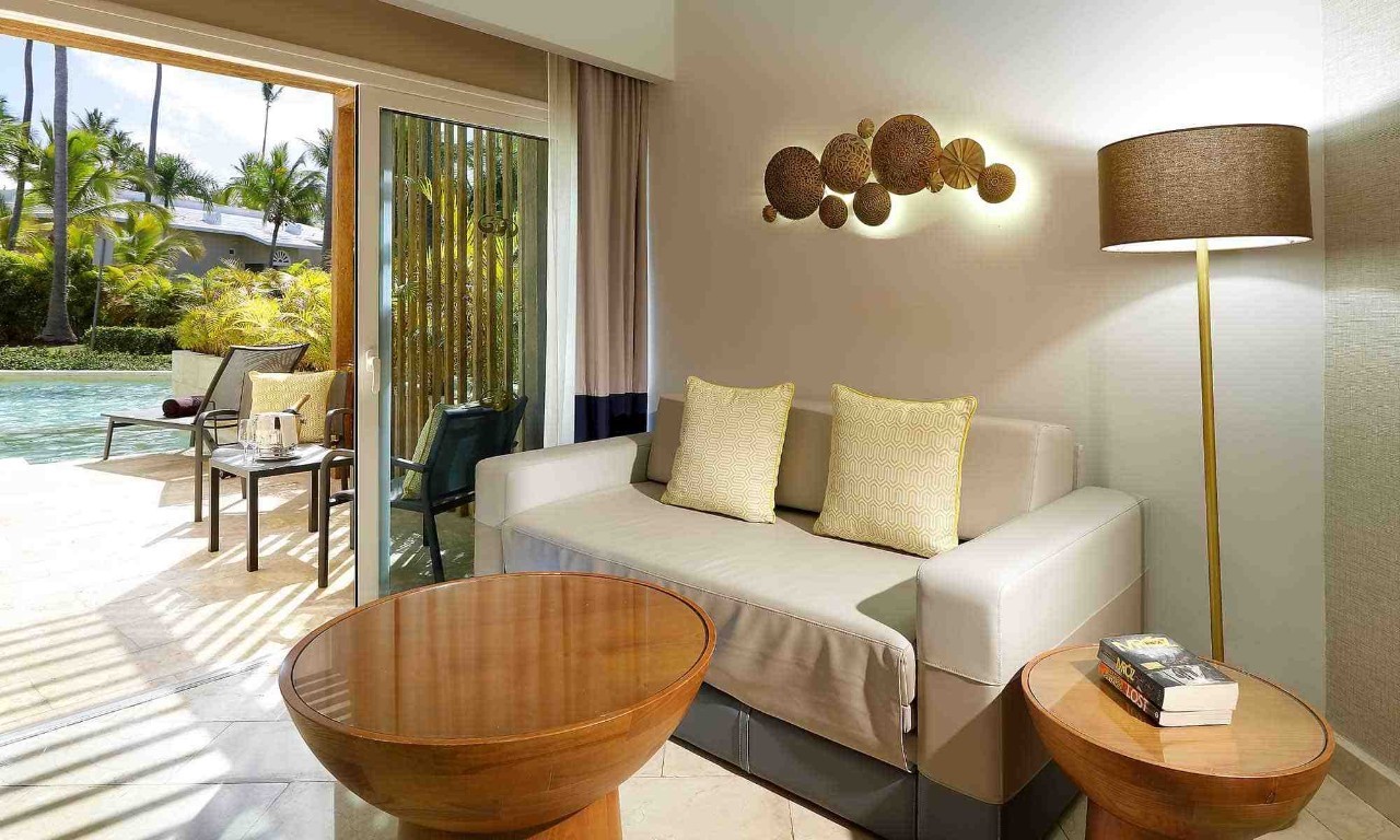 Grand Palladium Palace Resort Spa Junior Suite Swim Up Beachside