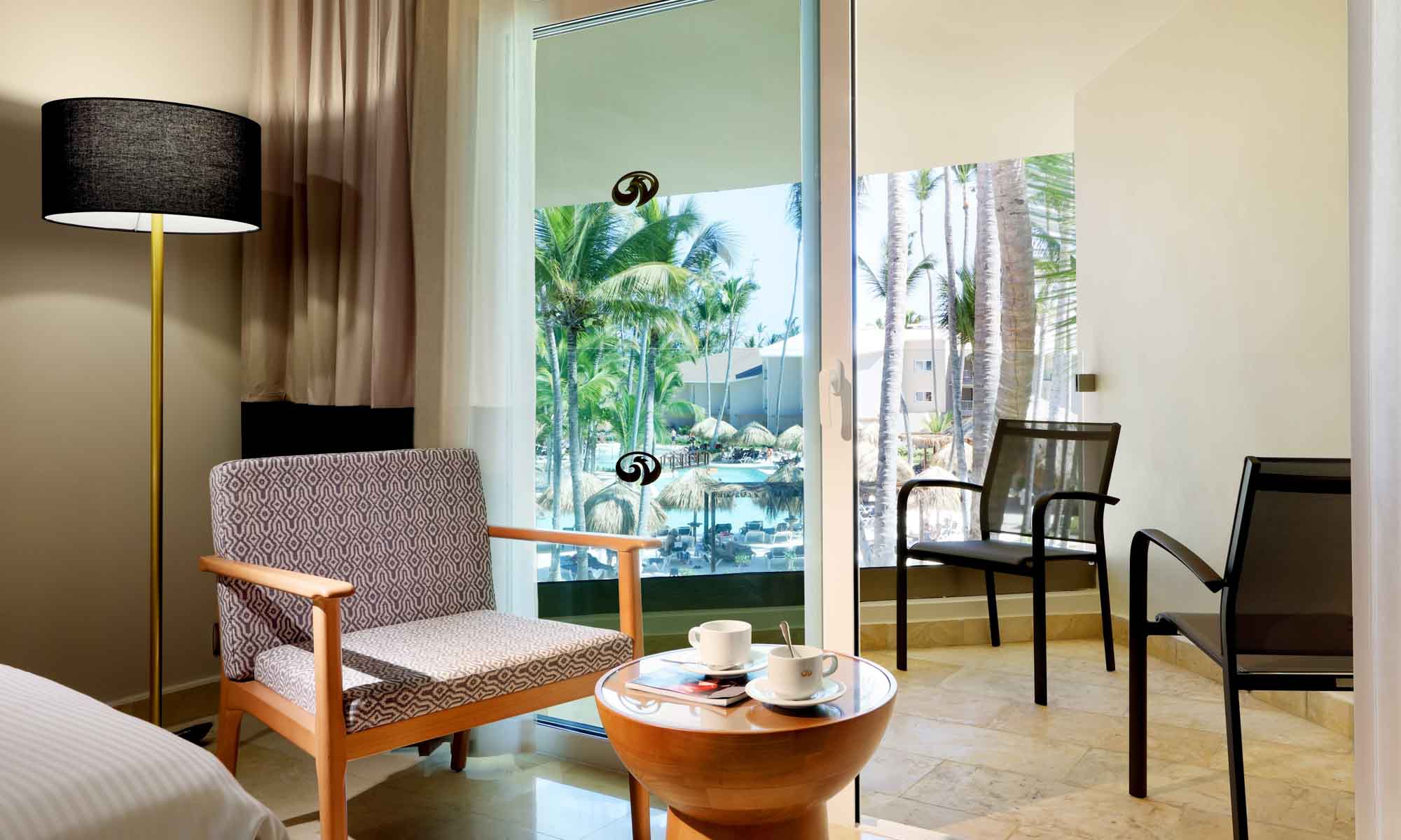 grand palladium punta deluxe poolside