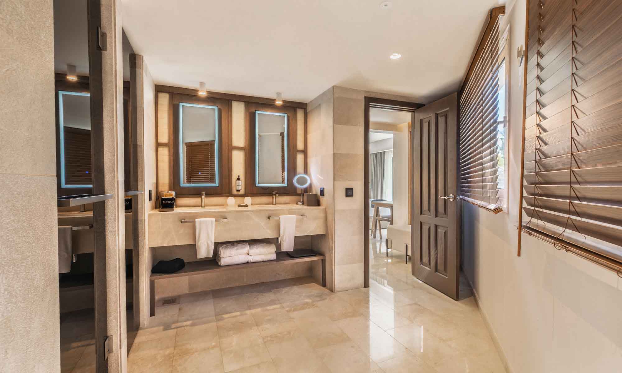 Connecting Suite