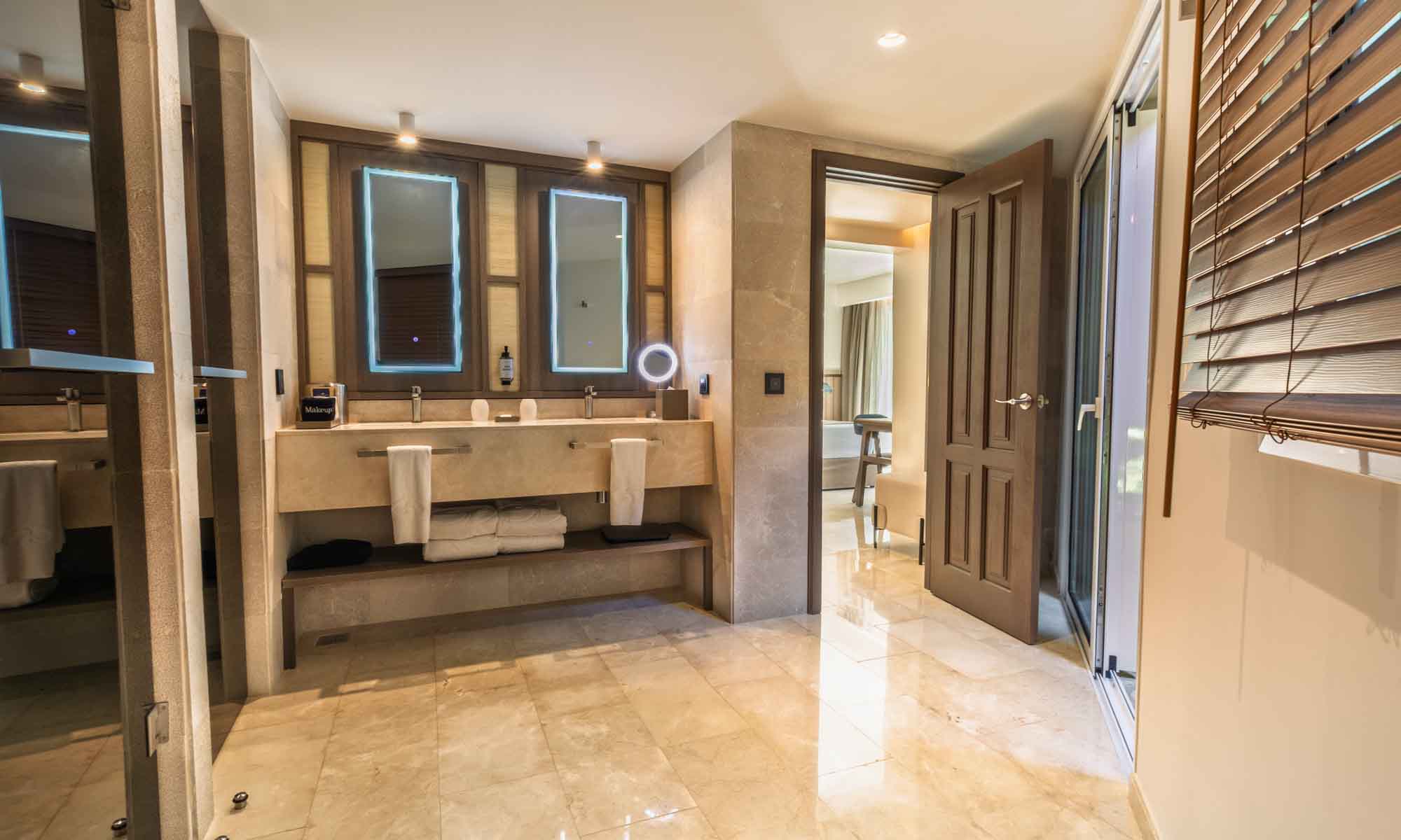 gps bavaro master suite private pool