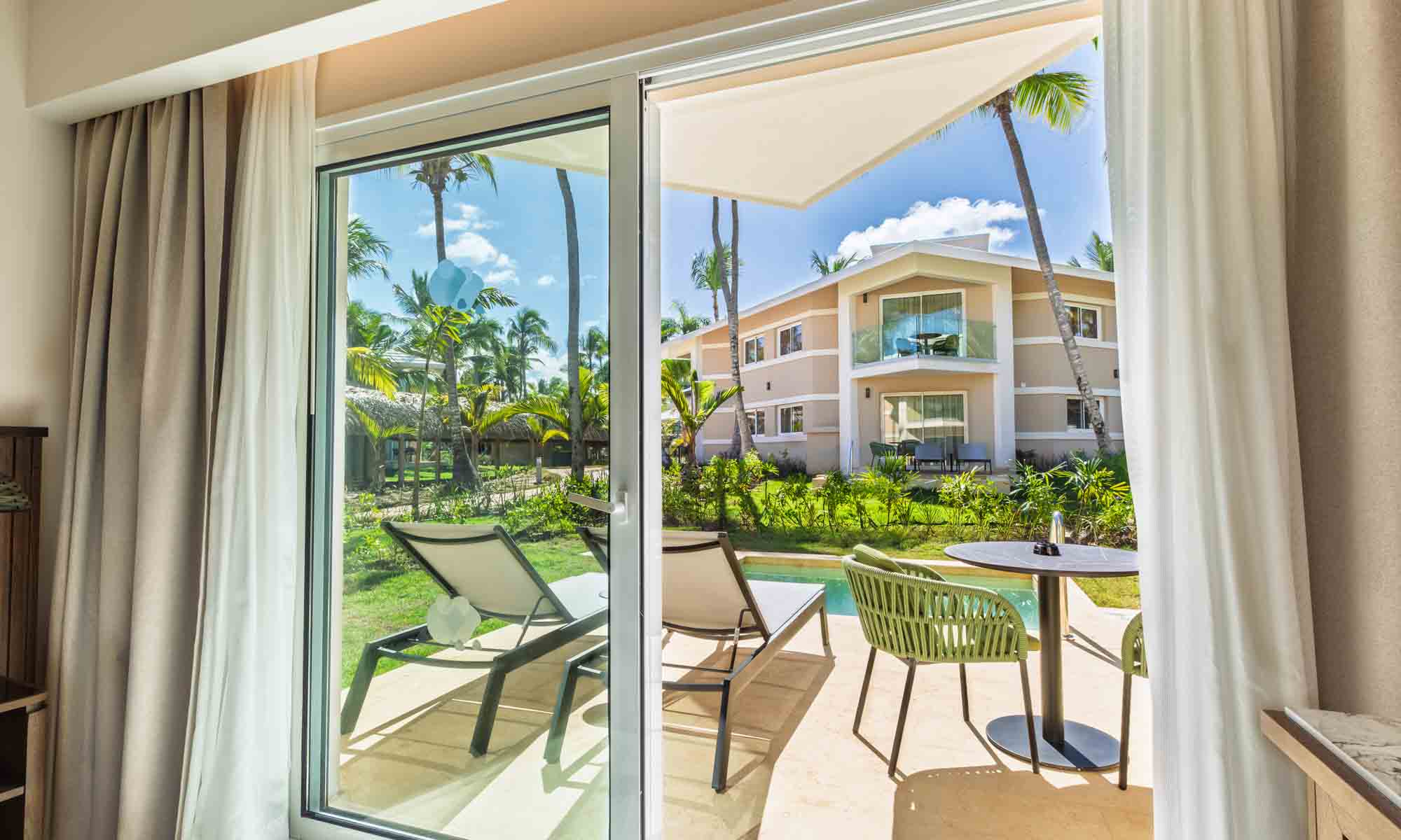 gps bavaro master suite private pool