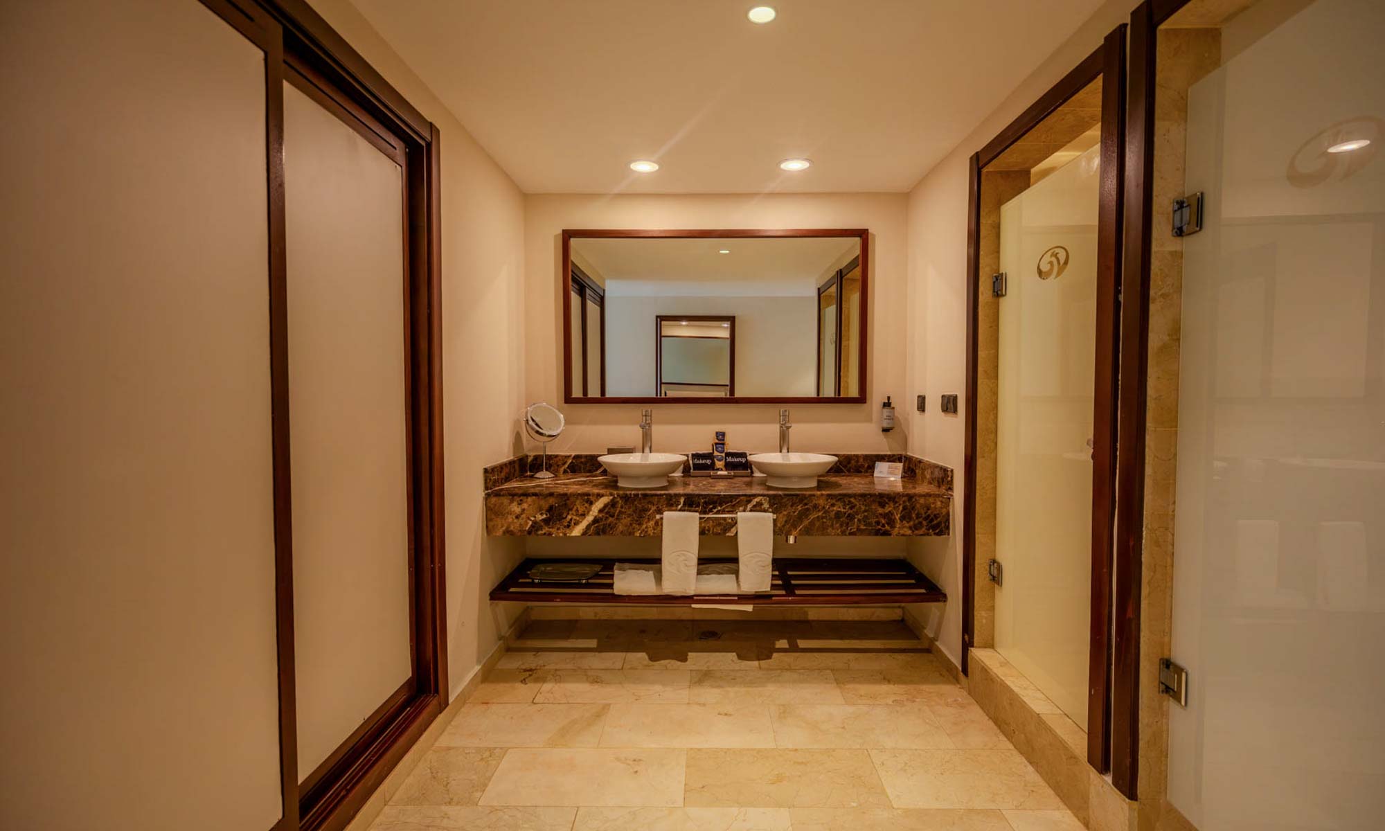 gps  bavaro rooftop jacuzzi terrace