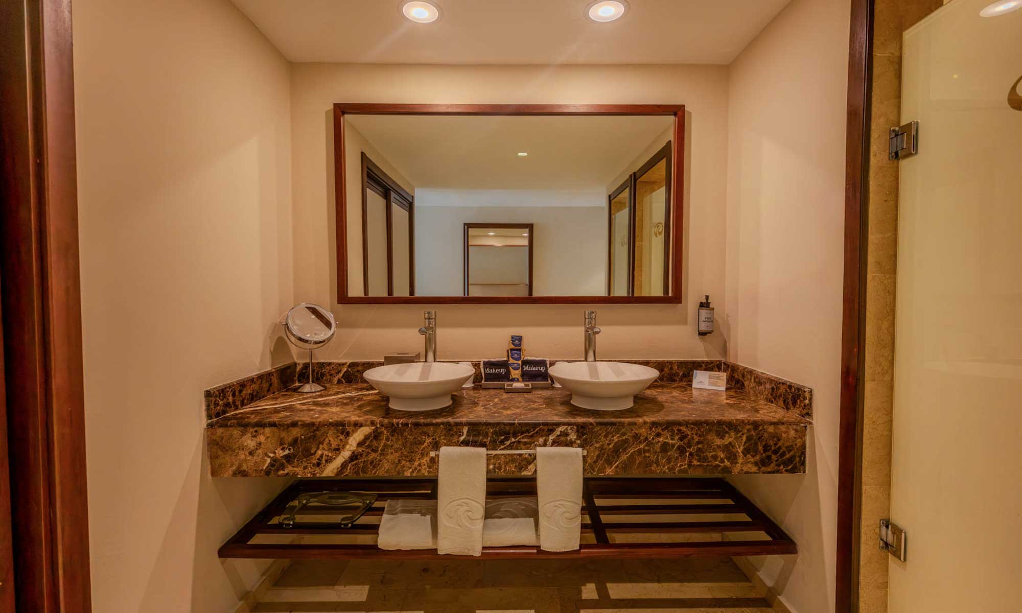 gps  bavaro rooftop jacuzzi terrace