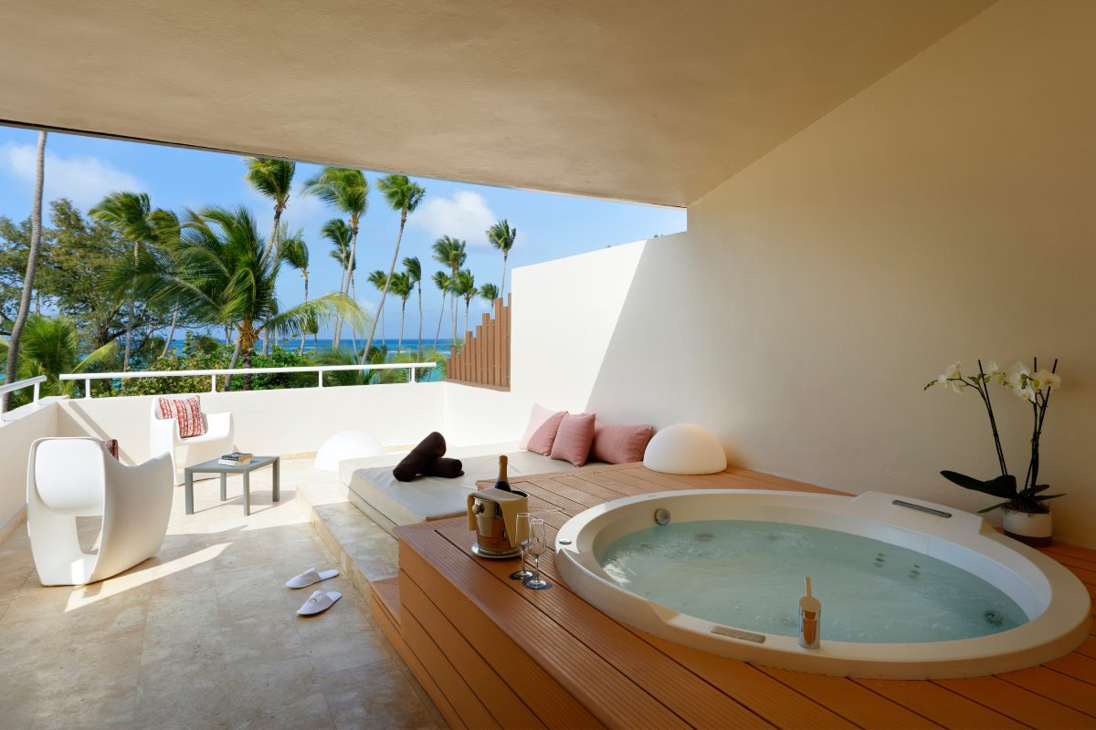 Grand Palladium Bavaro Suites Resort Spa Rooftop jacuzzi terrace junior suite