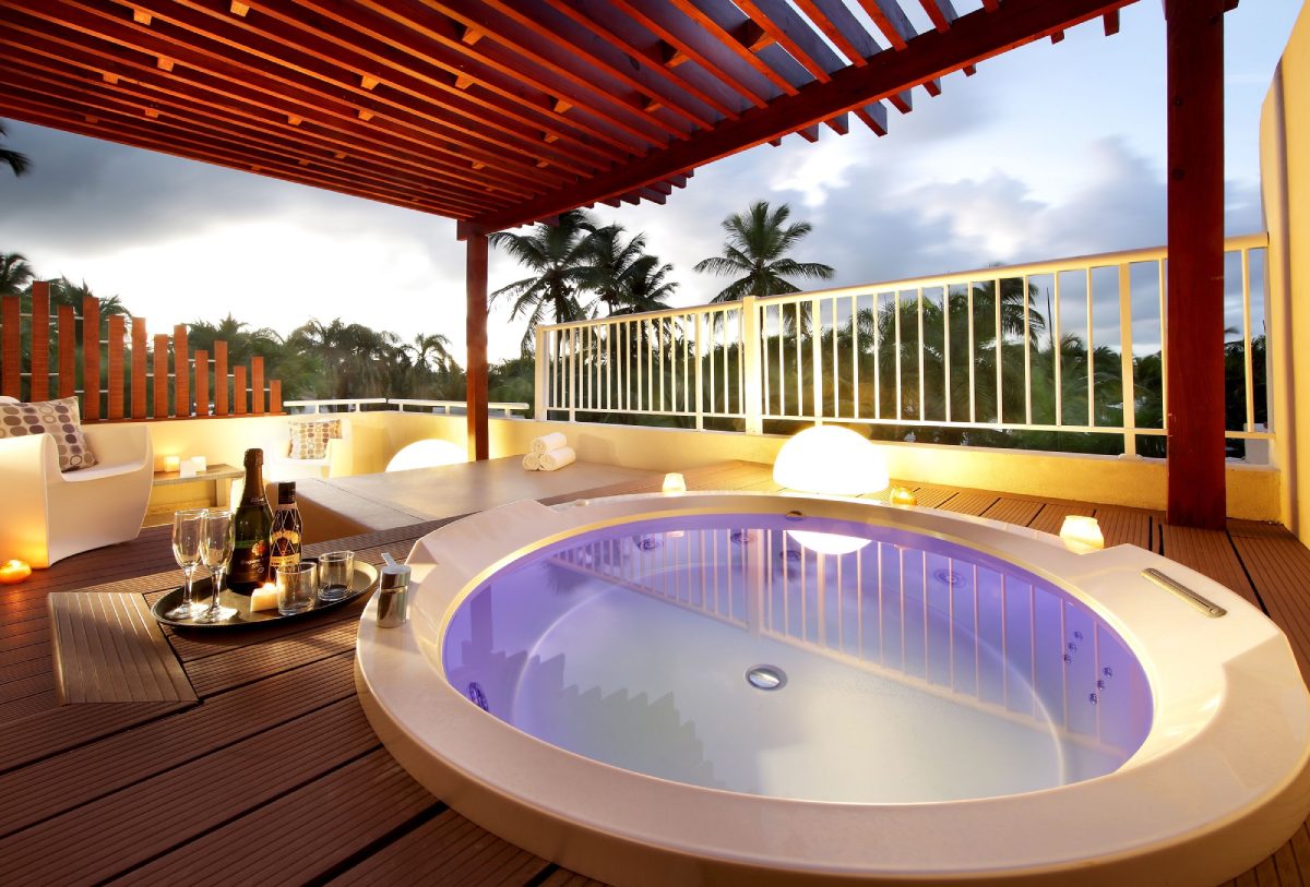 Grand Palladium Select Bavaro Roooftop jacuzzi terrace suite