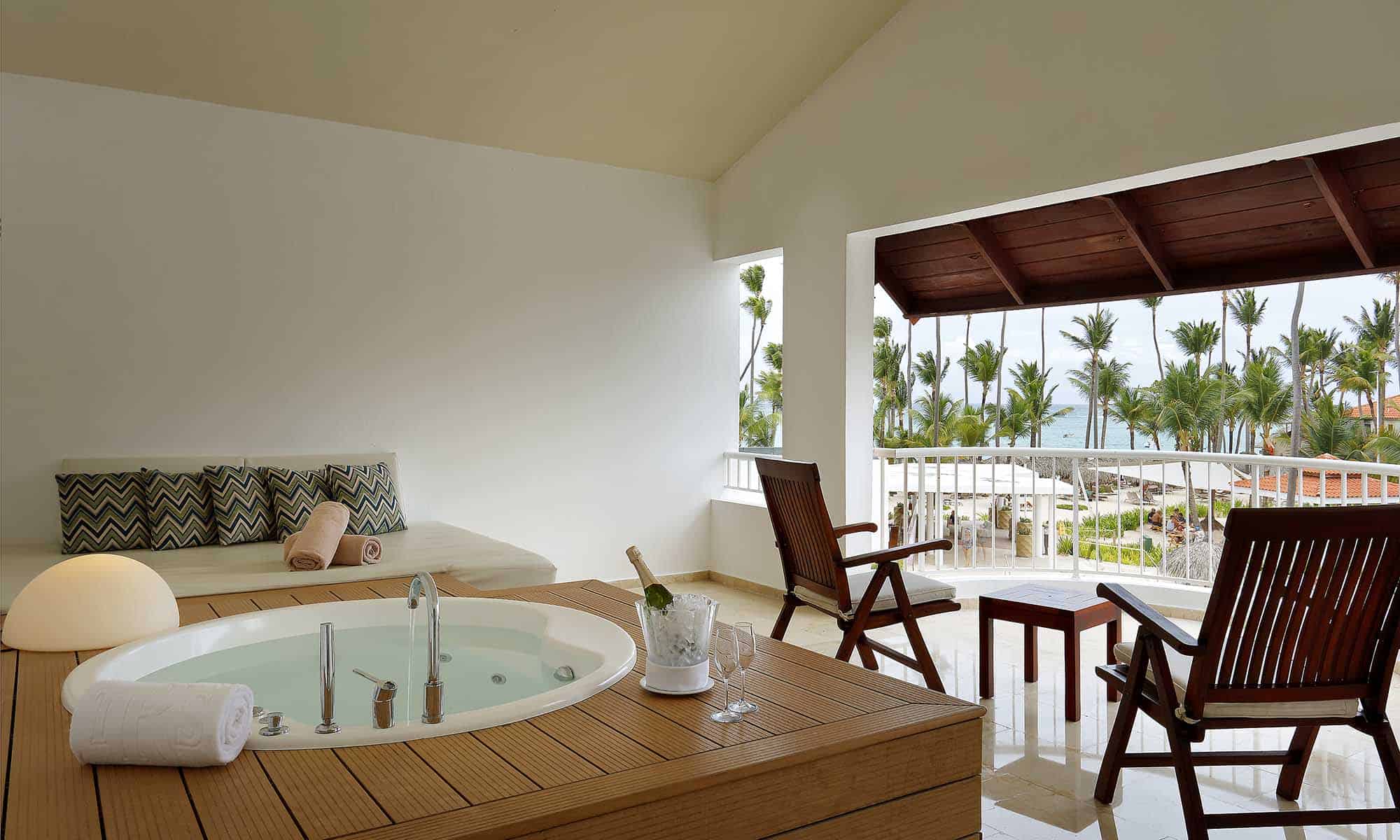 TRS-TURQUESA-JACUZZI-TERRACE-SUITE-BEACHSIDE-5038_MG_2163