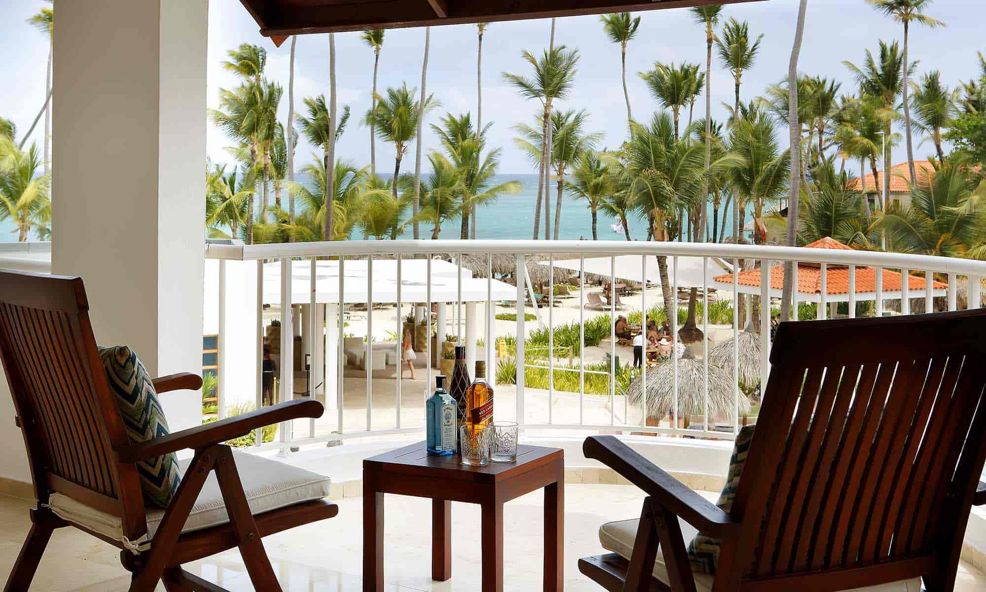 TRS-TURQUESA-JACUZZI-TERRACE-SUITE-BEACHSIDE-5038_MG_2178.jpg  3 of 4 assets