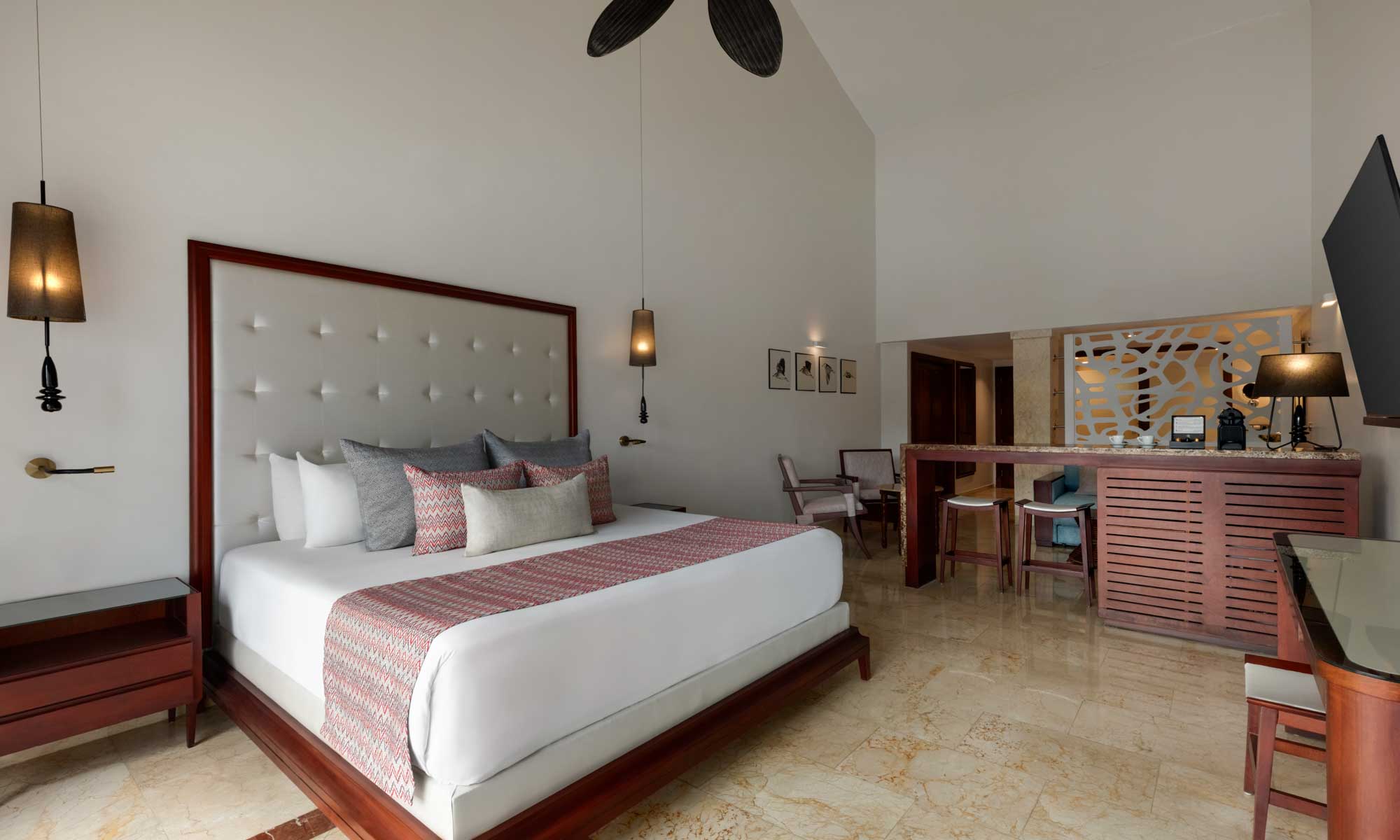 TRS Turquesa Hotel Jacuzzi Terrace Suite Beachside