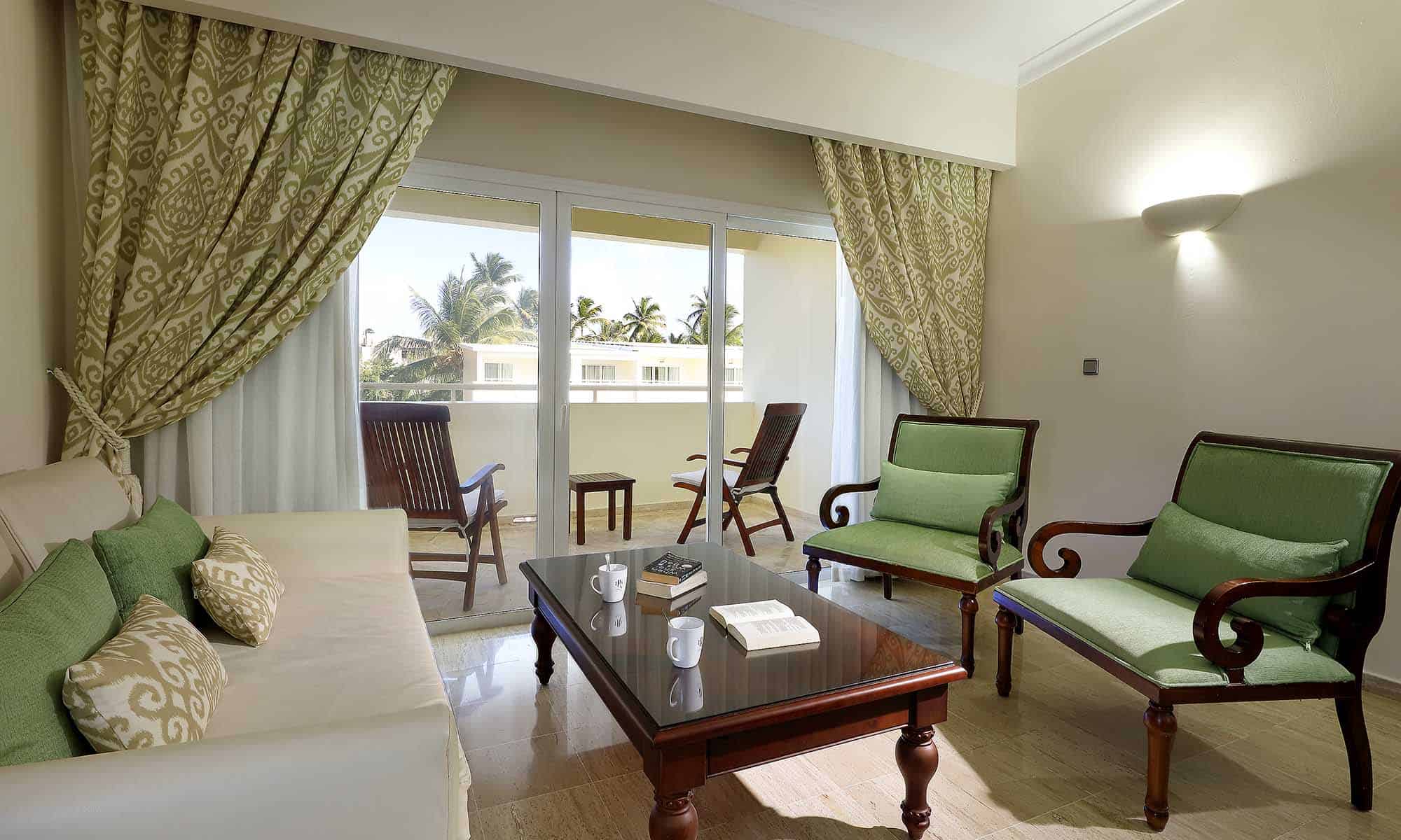 TRS-TURQUESA-JUNIOR-SUITE-GARDEN-POOL-VIEW-5535_MG_1989