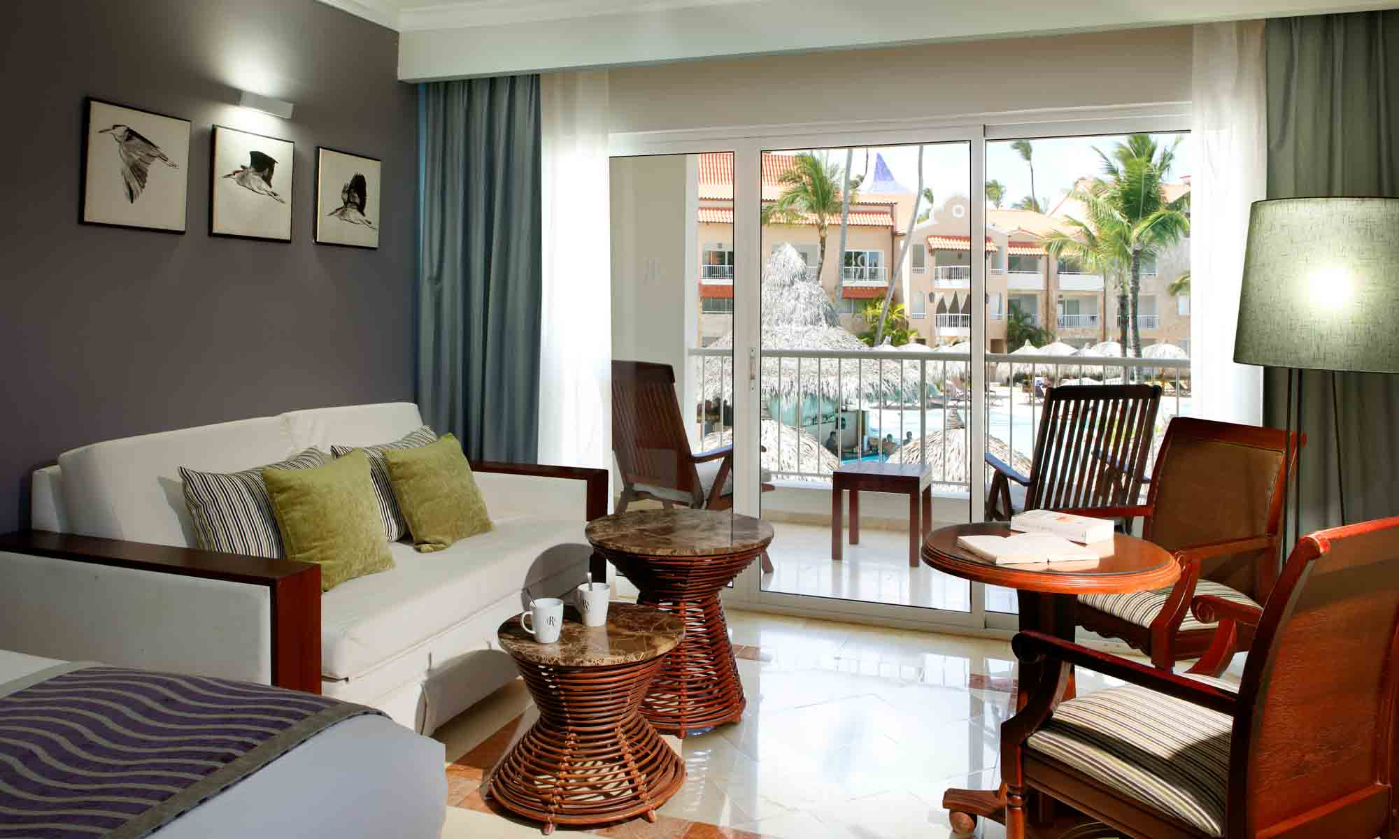 TRS Turquesa Hotel Junior Suite Poolside