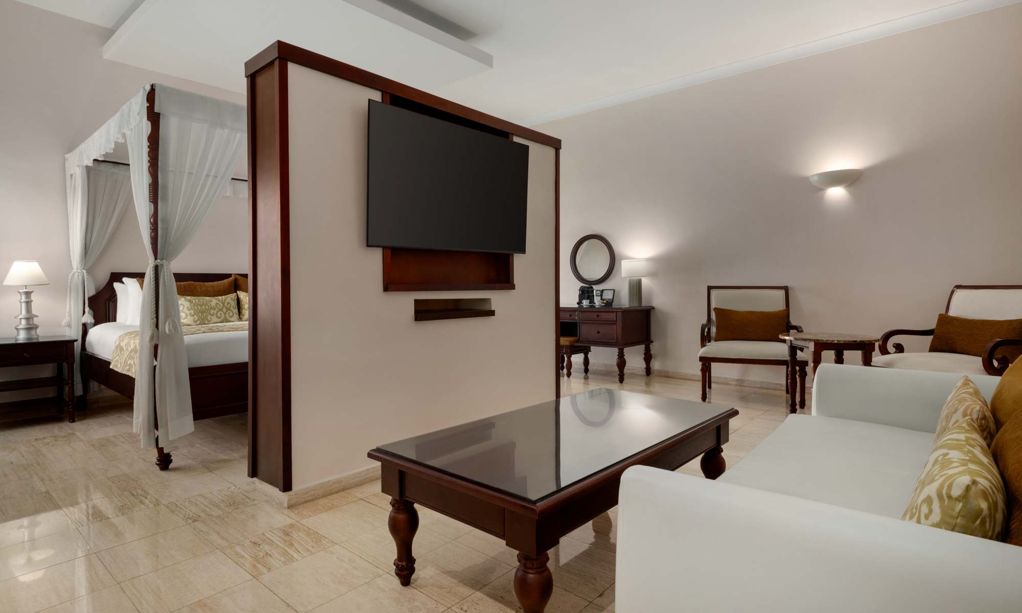 TRS Turquesa Hotel Romance Suite Poolside