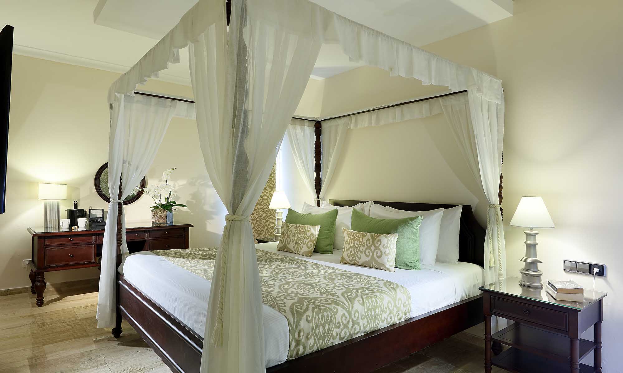 TRS-TURQUESA-ROMANCE-SUITE-SWIM-UP-5506_MG_1835