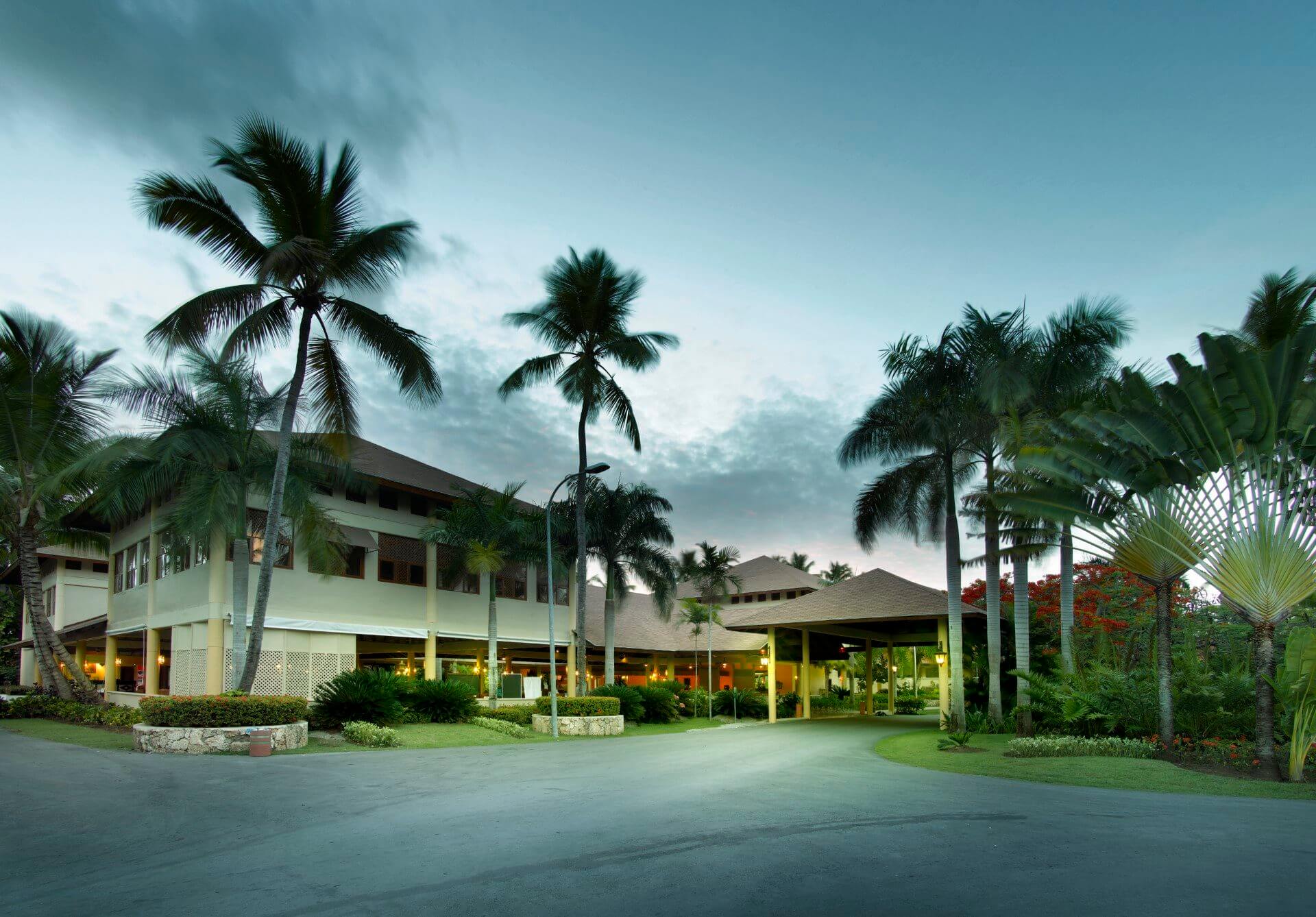 Grand-Palladium-Palace-Resort-Spa-4