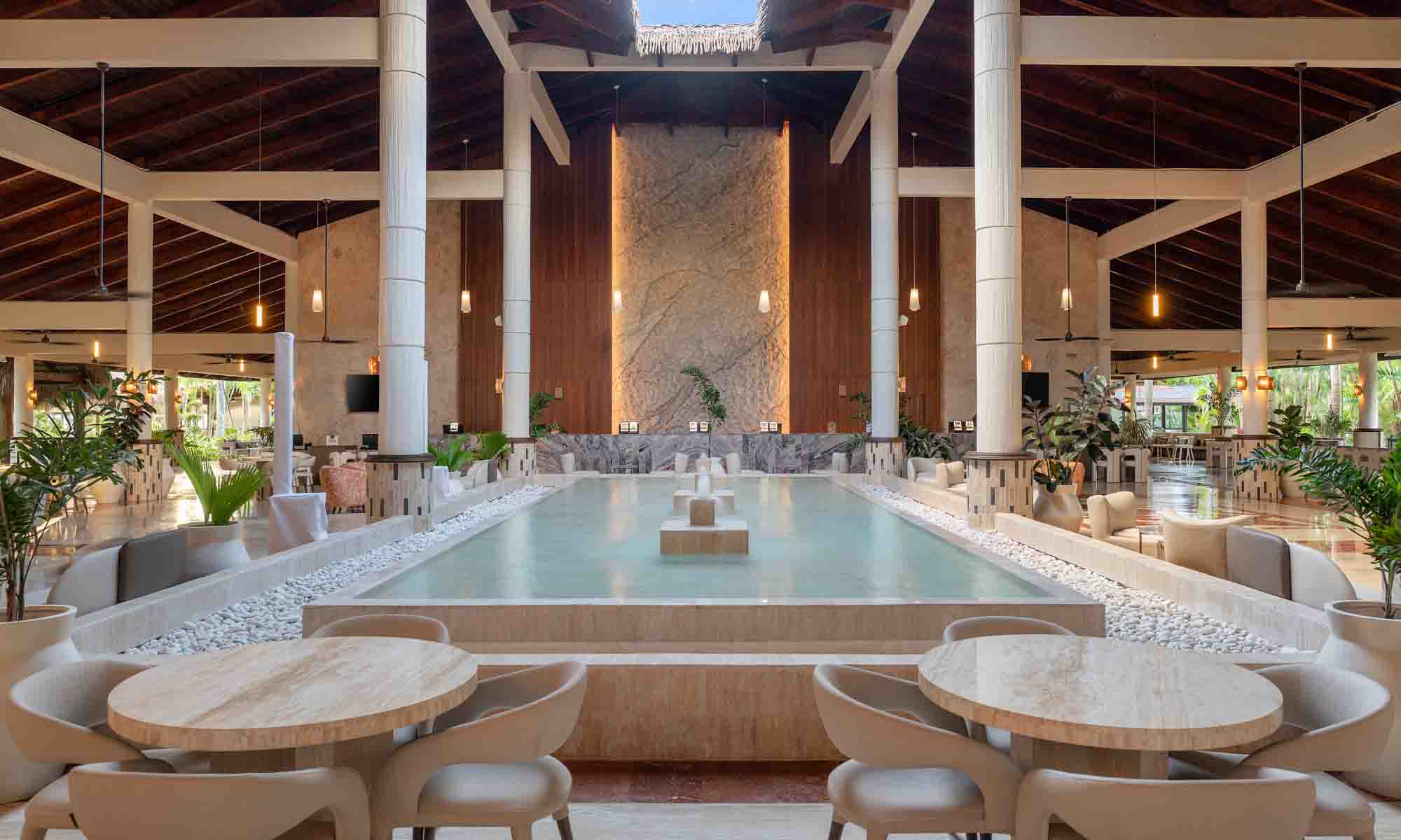 Grand Palladium Select Bávaro lobby