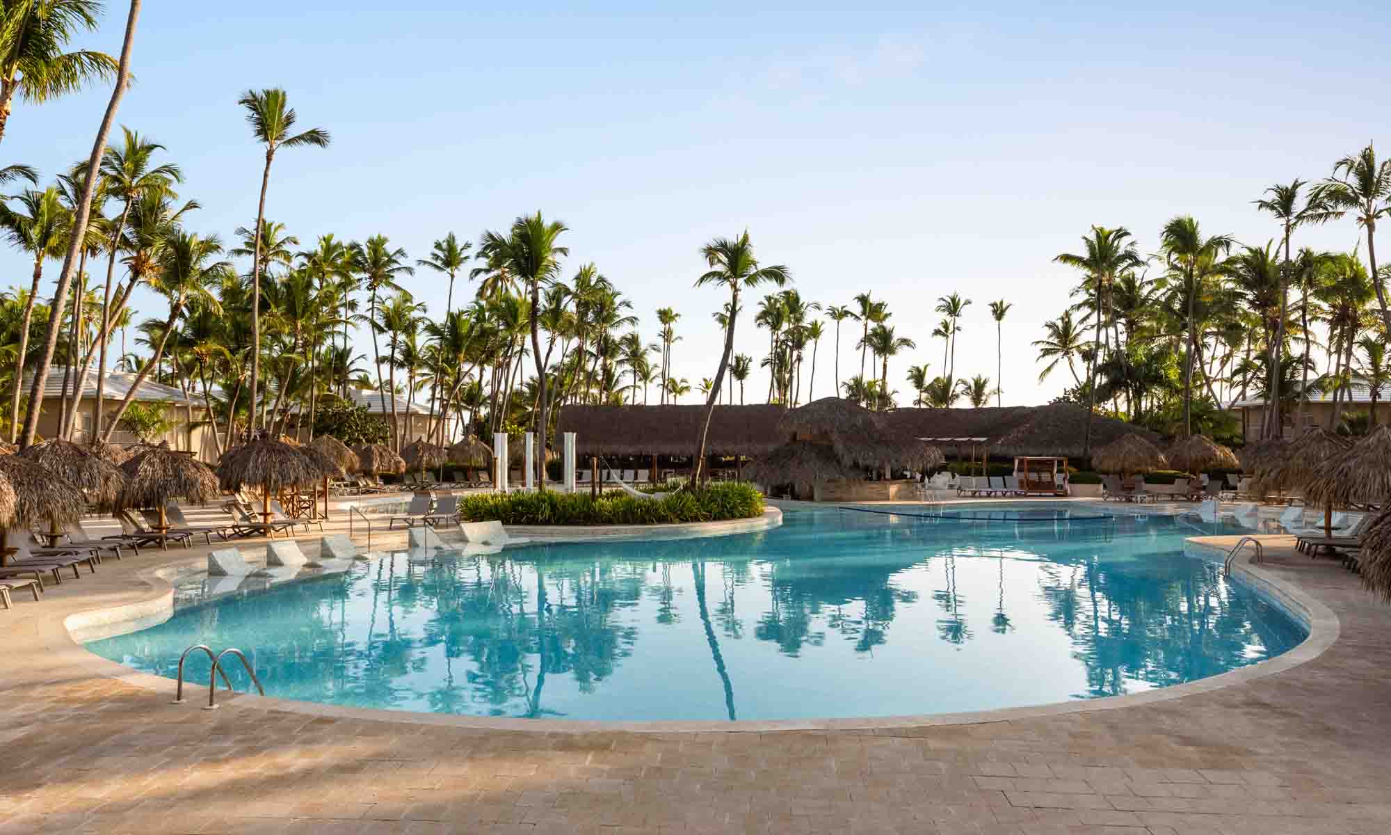 Grand Palladium Palace Resort Spa piscina Boca Chica