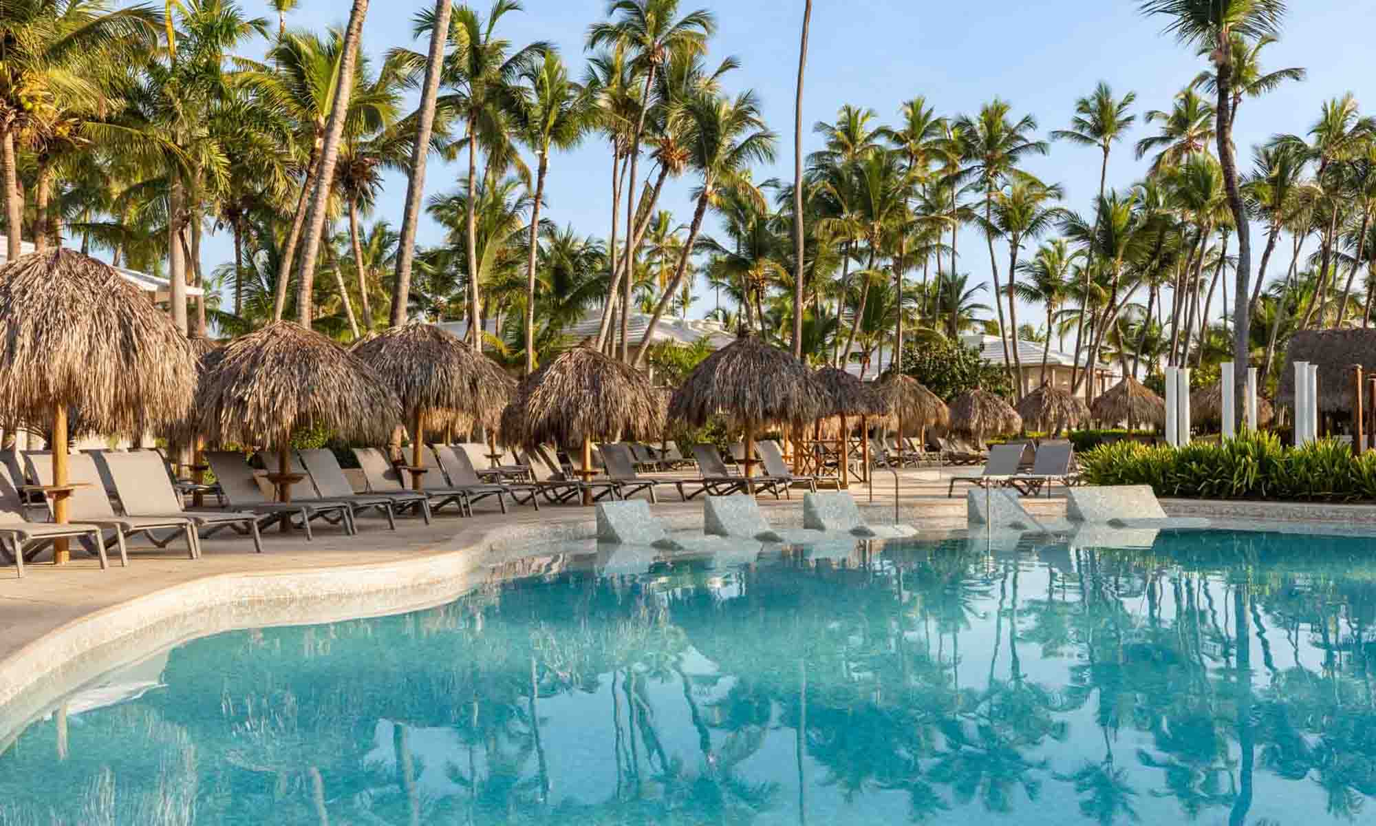 Grand Palladium Palace Resort Spa piscina Boca Chica