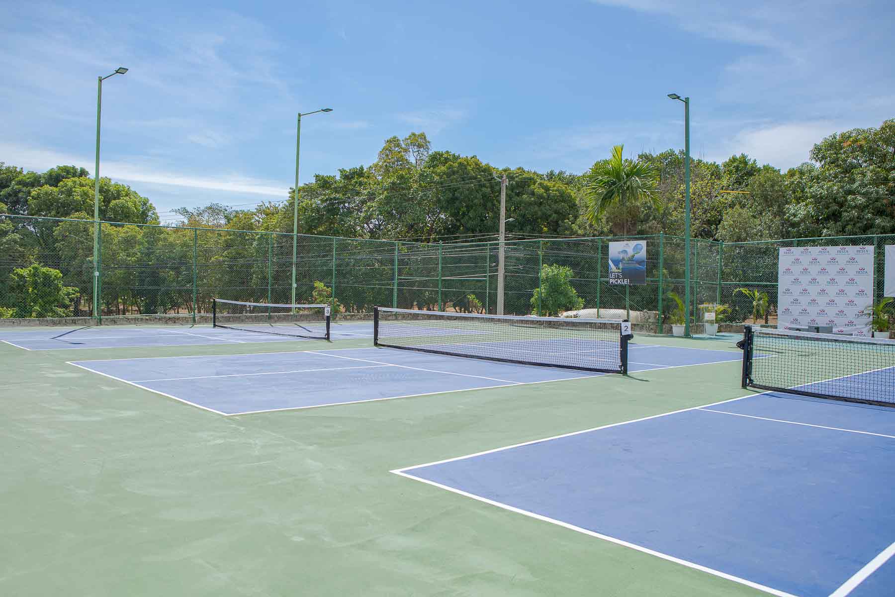 dominican-fiesta-hotel-cancha-pickleball.jpg