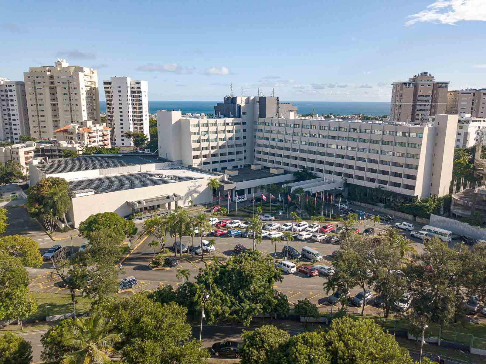 Dominican Fiesta Hotel fachada