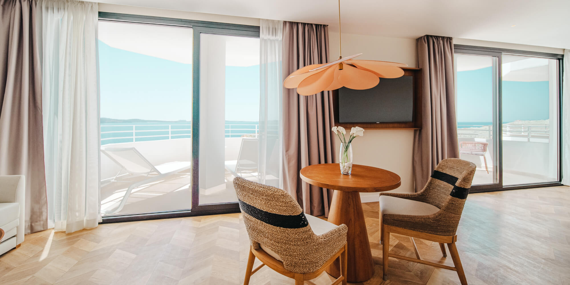 PalladiumHotelGroup-ventajasweb-banner-redesign-habitaciones-exclusivas 2.jpg