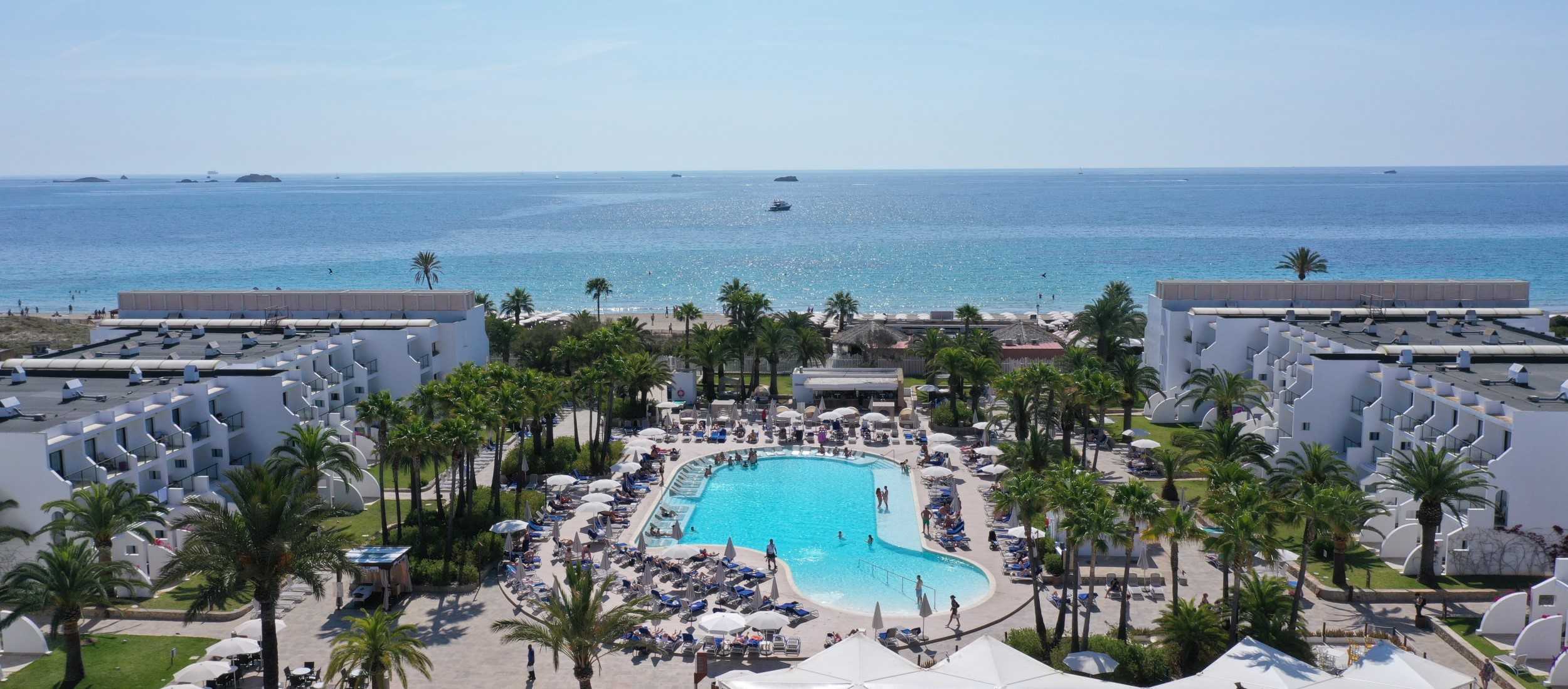 PHG_EU_GRAND_PALLADIUM_IBIZA_SLIDER_2500x1100