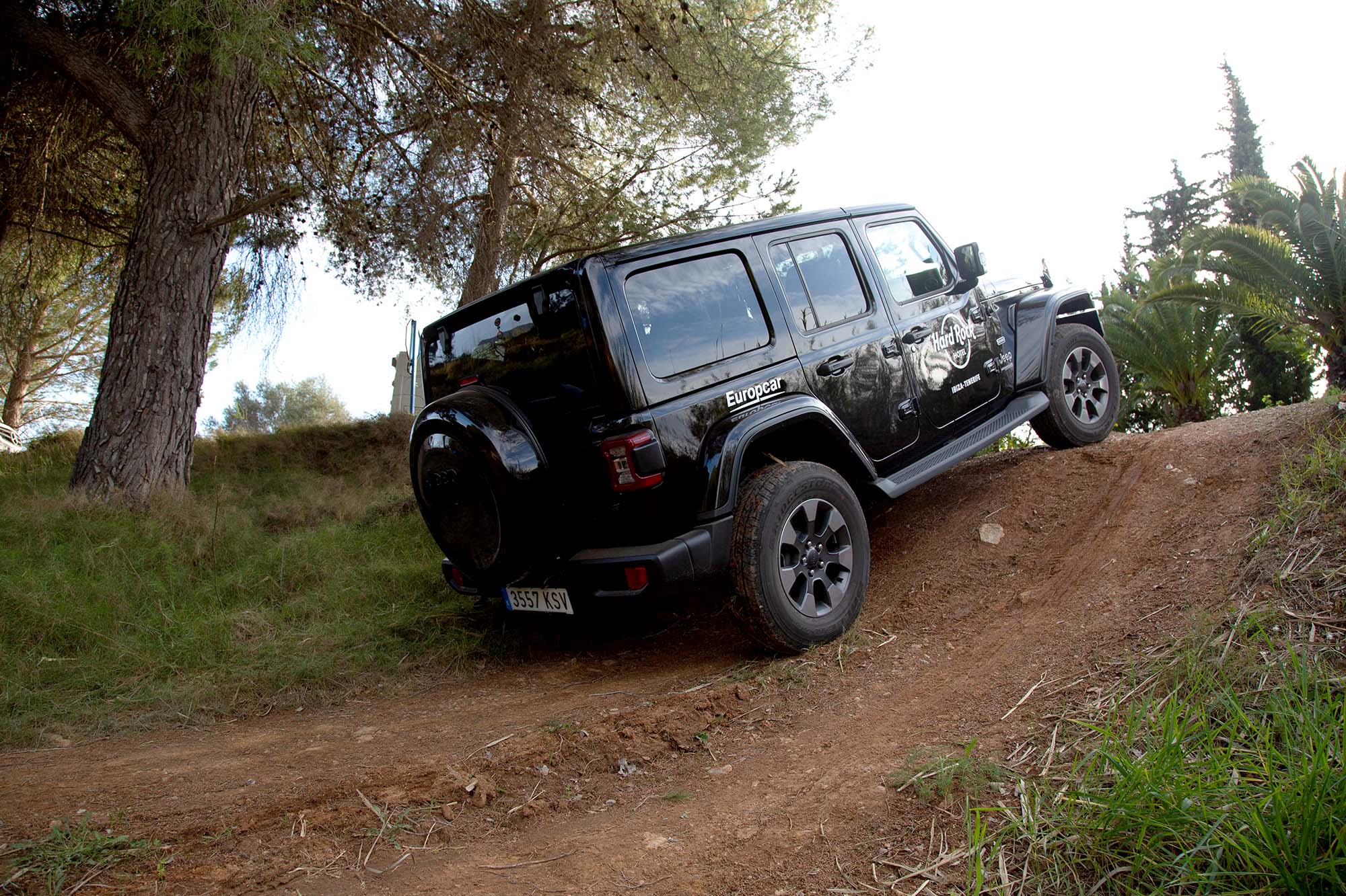 phg_sponsorship_jeep_gallery_image_1.jpg
