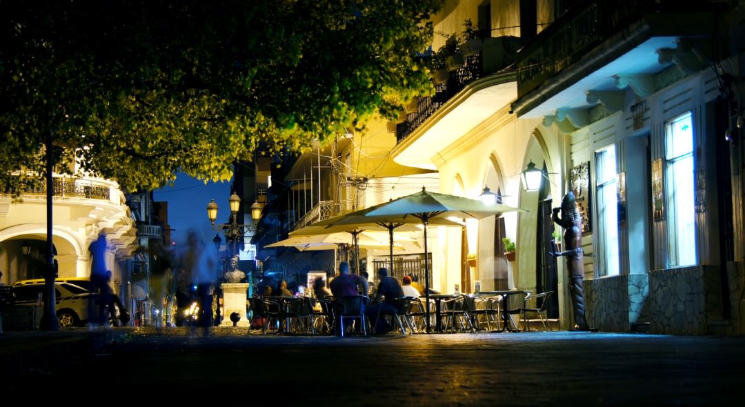 palladium-hotel-group-santo-domingo-bares.jpg