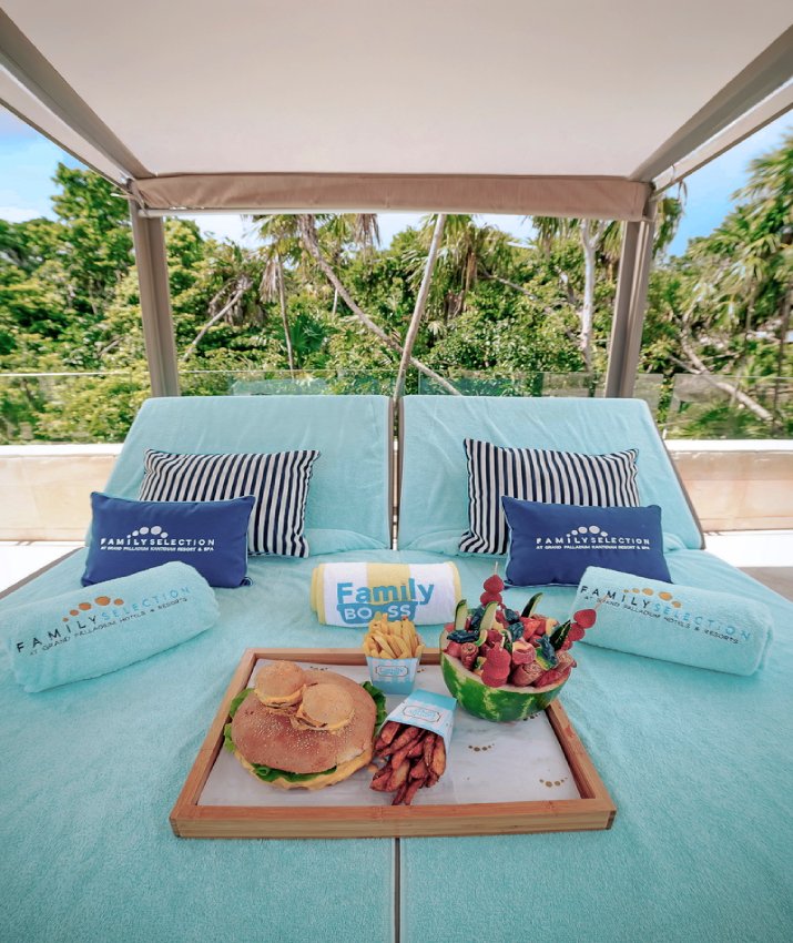 Family Selection at Grand Palladium Kantenah Resort & Spa